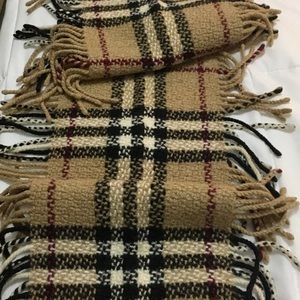 BURRBERRY LONG FRINGE SCARF!